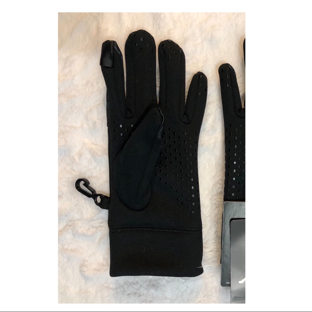 **❣️SOLD❣️**Nike Jumpman Gloves..Boys Size 8/20 - Picture 4 of 4